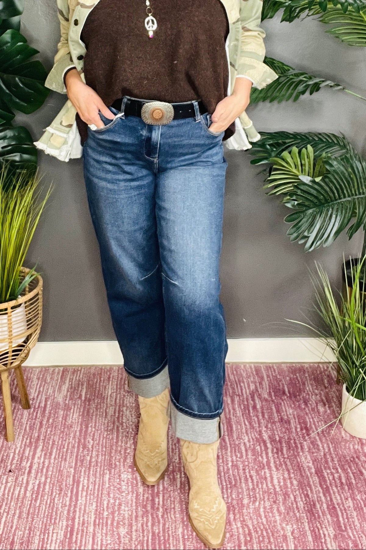 Lark Slouchy Crop Barrel Cuffed Jeans