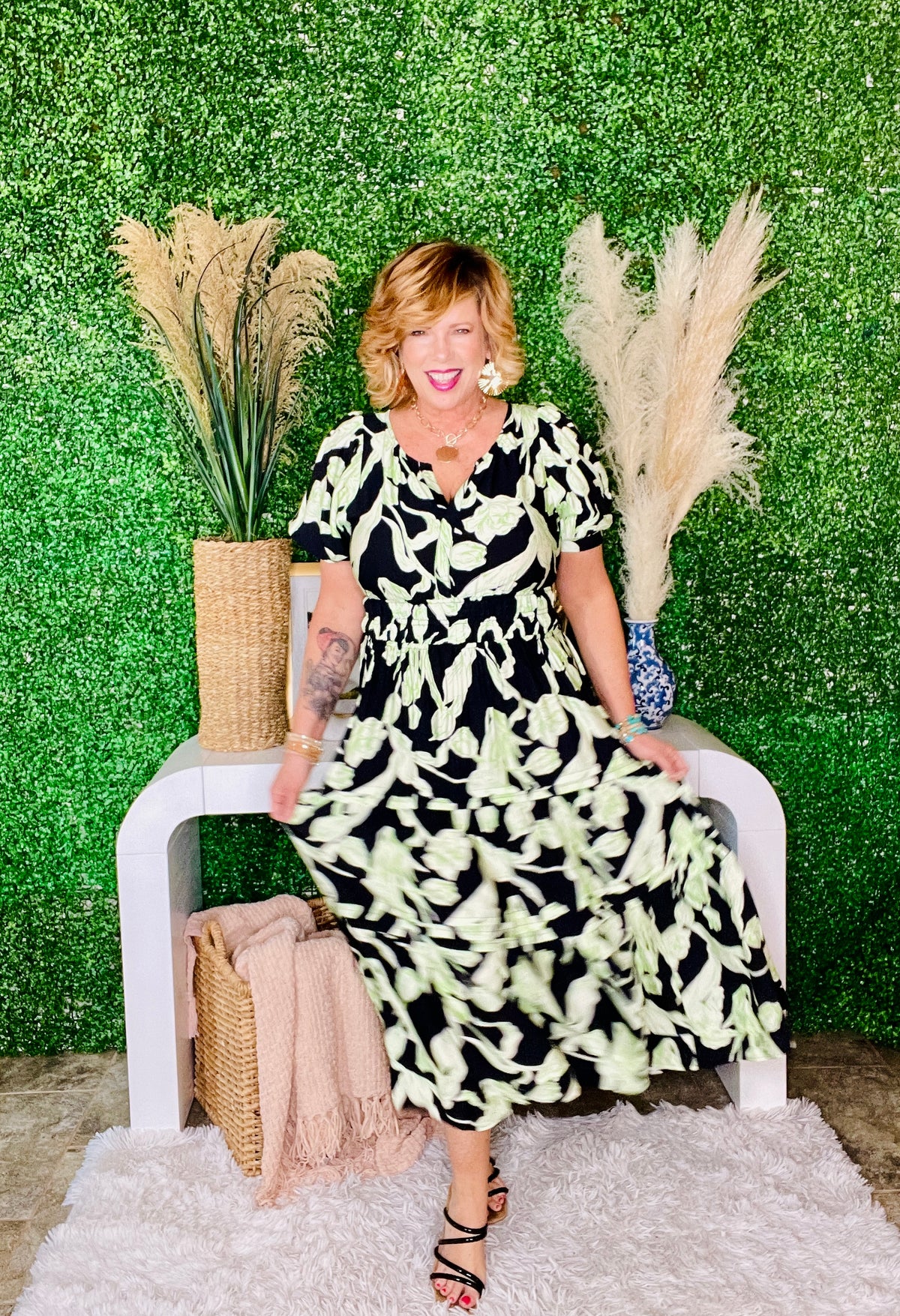 Feminine Fields Floral Dress - DR065GN