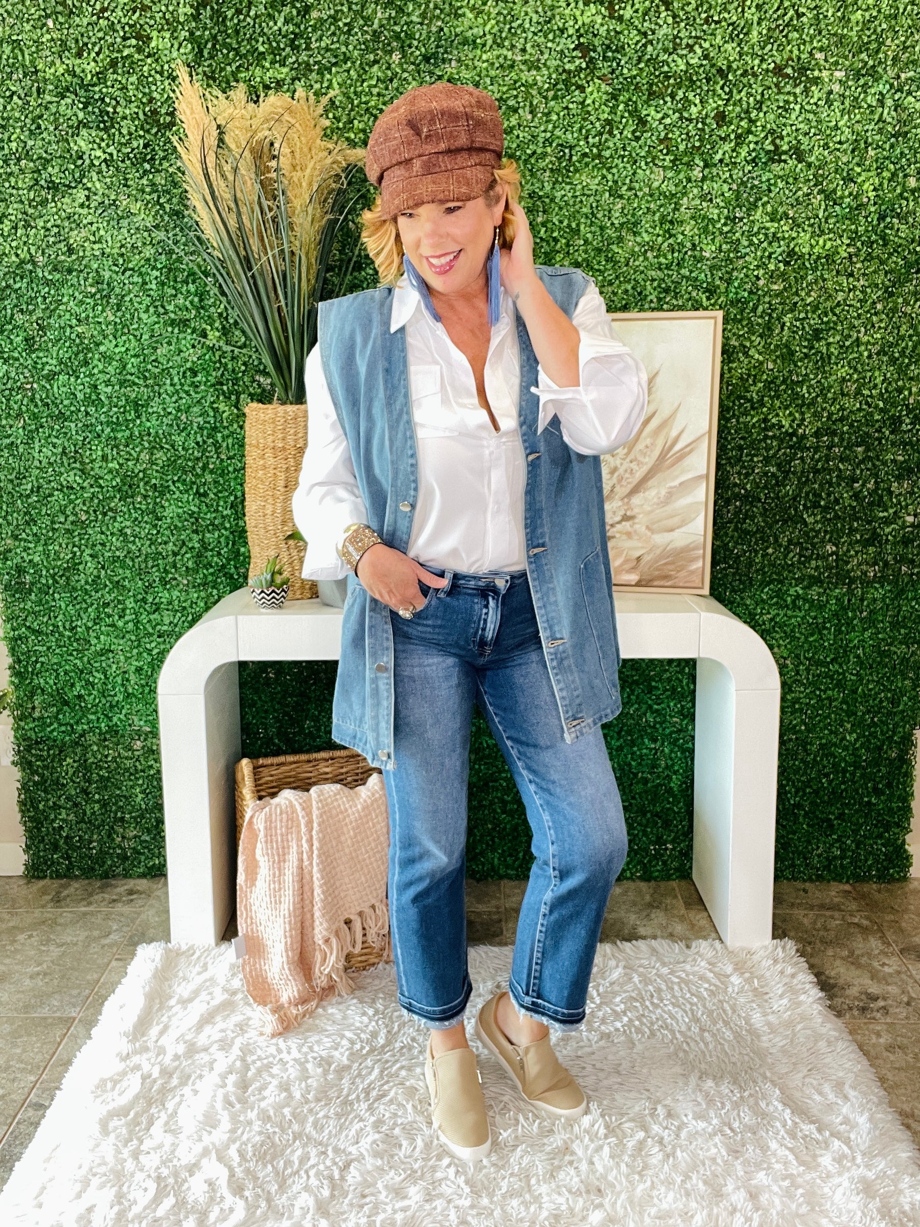 Nicole Mid Rise Ankle Straight Cuffed Jeans