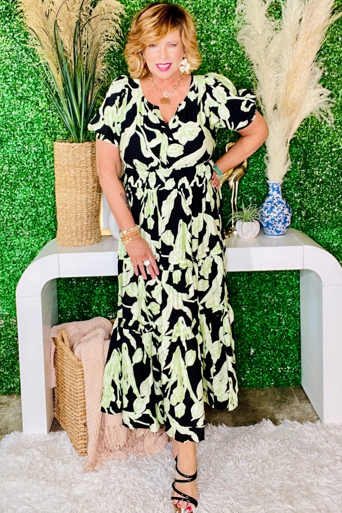 Feminine Fields Floral Dress - DR065GN