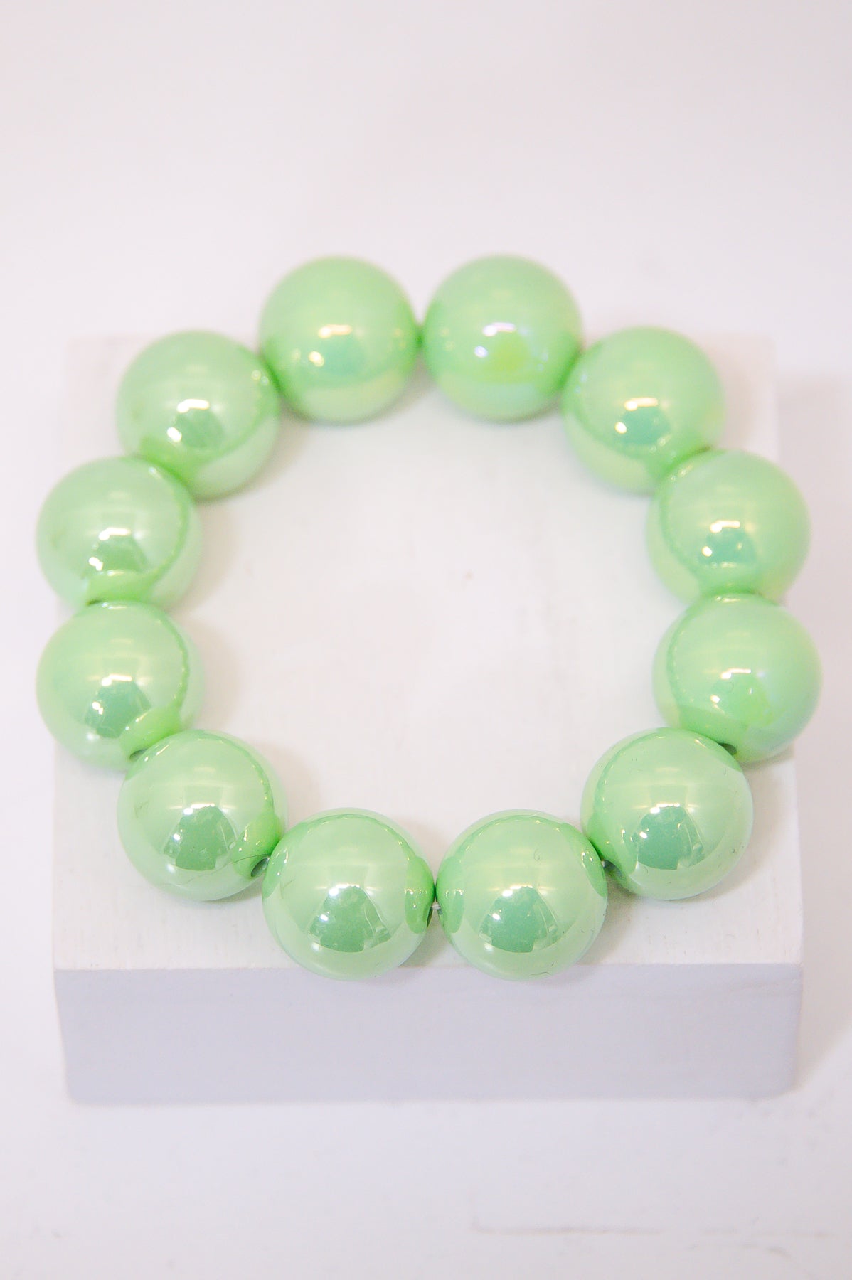 Green Solid Bead Stretch Bracelet - BRC3401GN