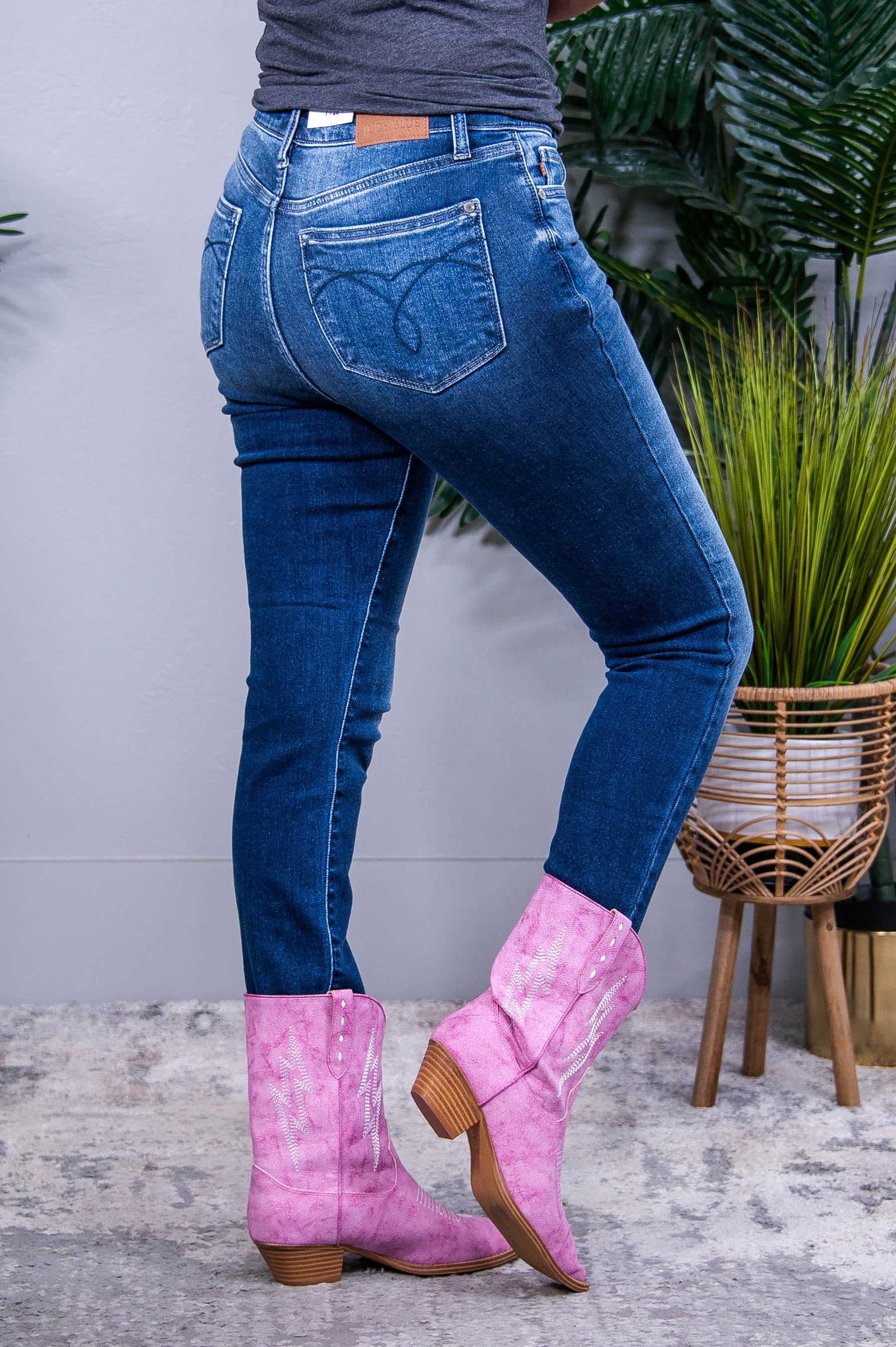 Skylar Mid Rise Thermal Vintage Skinny Jean - K1327DN