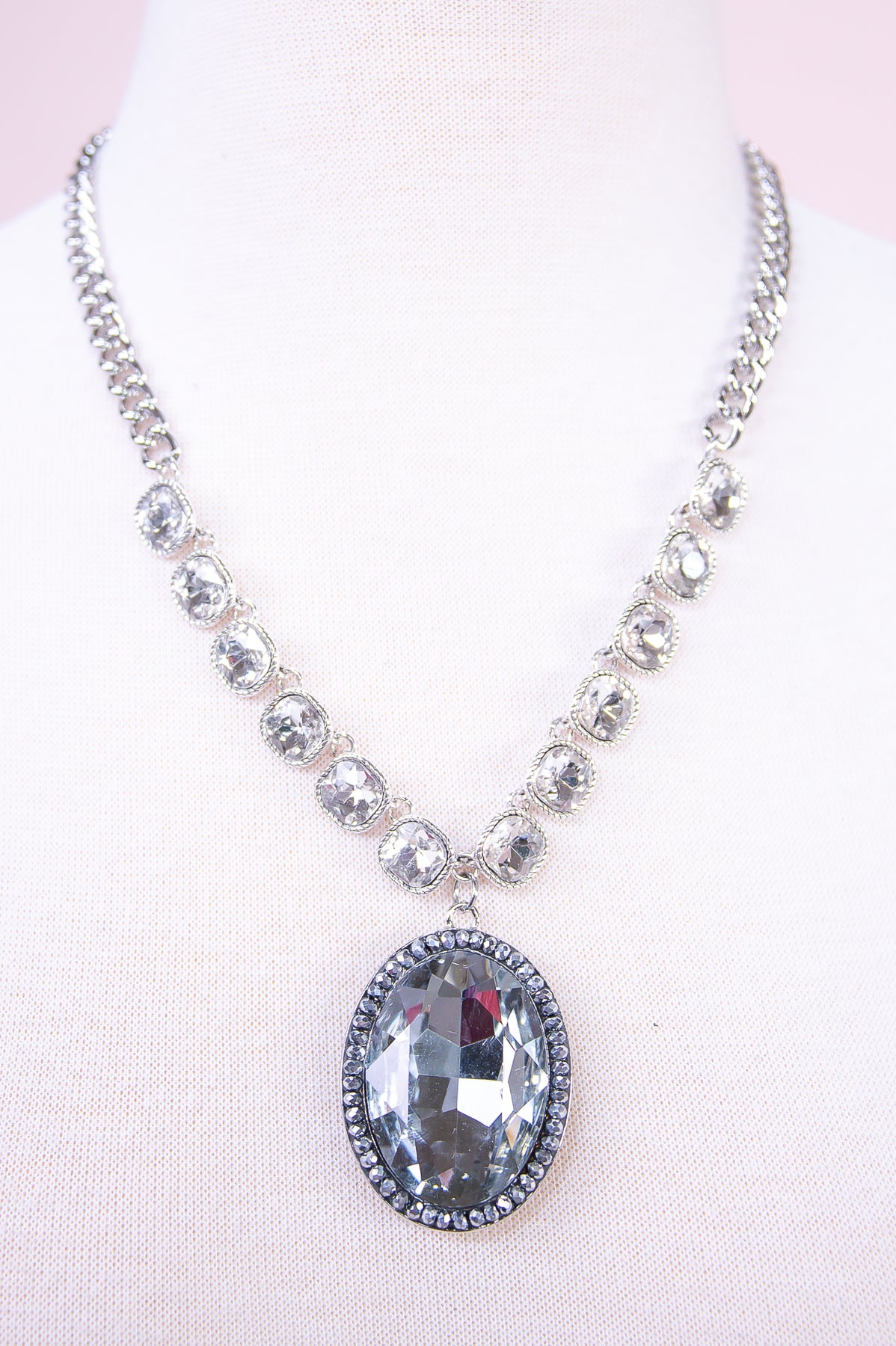 Silver/Clear Chain Link Bling Pendant Necklace - NEK4342SI