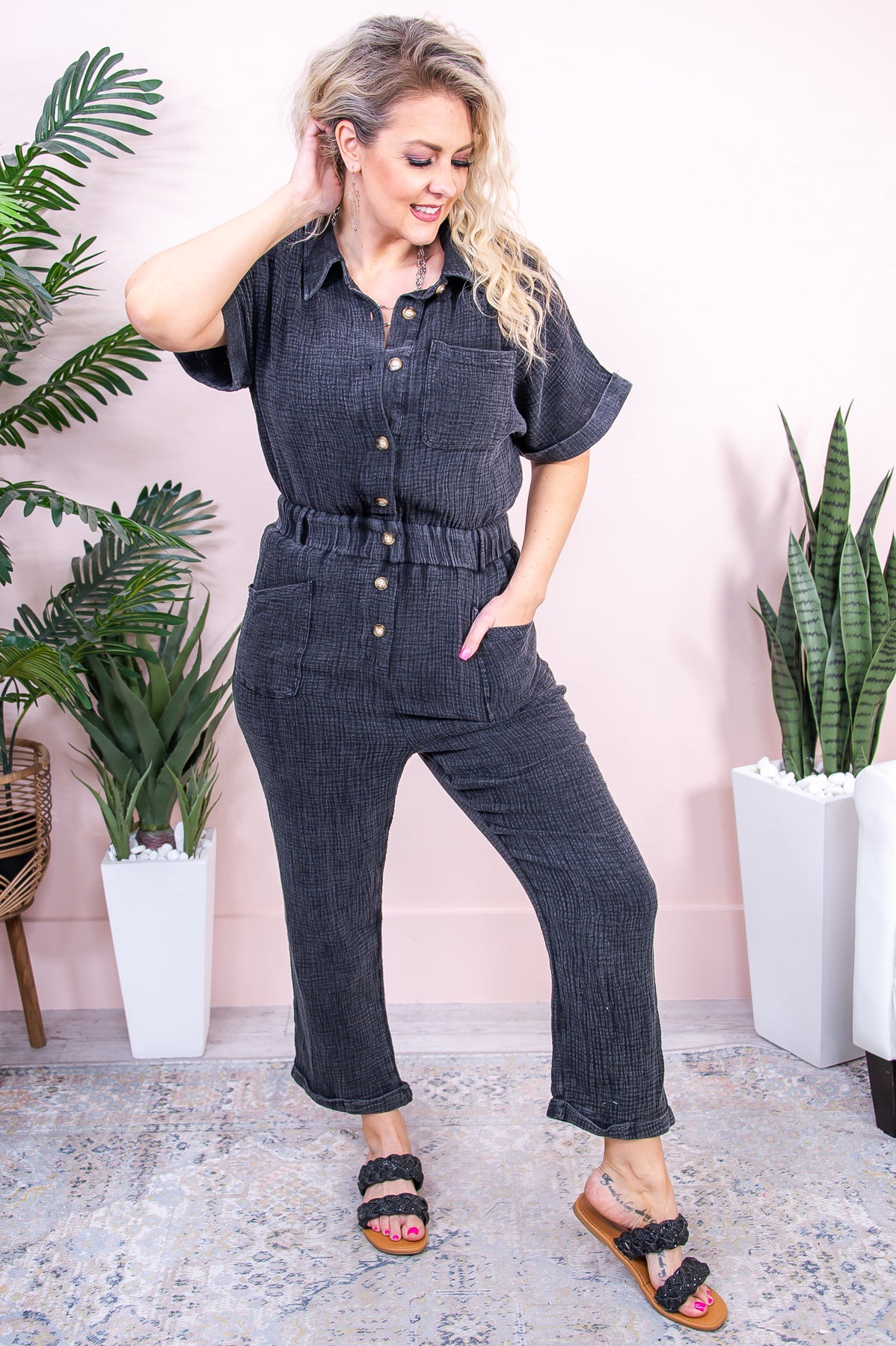 Checking My Investments Vintage Black Solid Romper - RMP764VBK