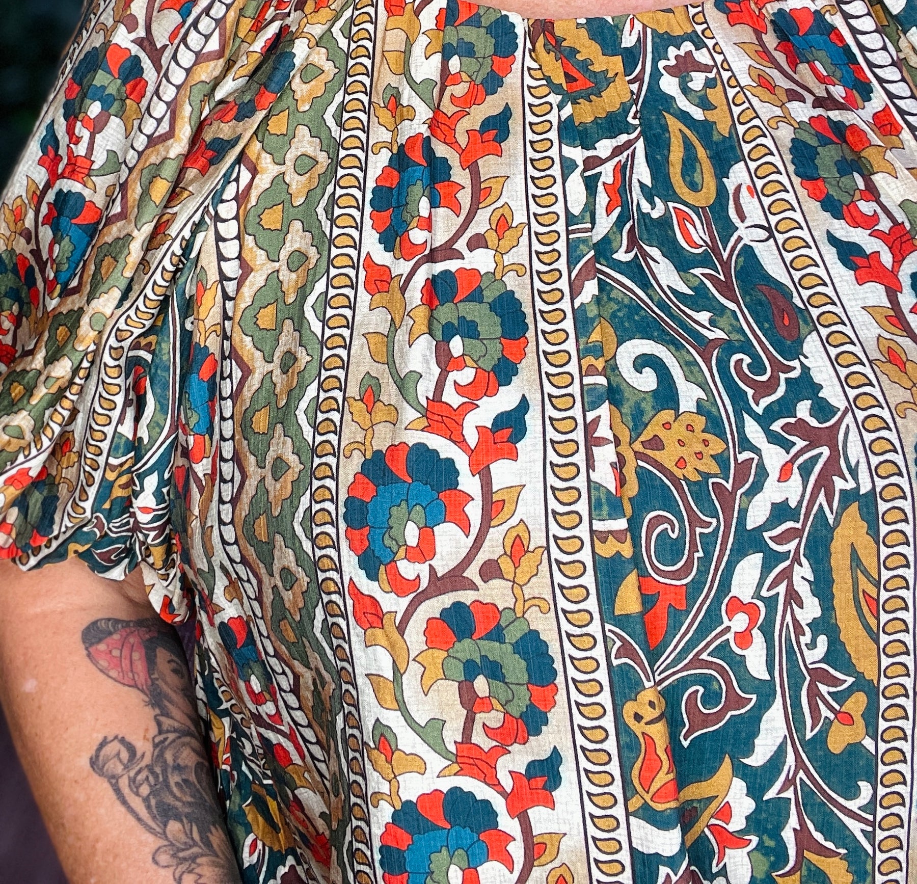 Boho Trend Floral Stripe Puff Sleeve Top
