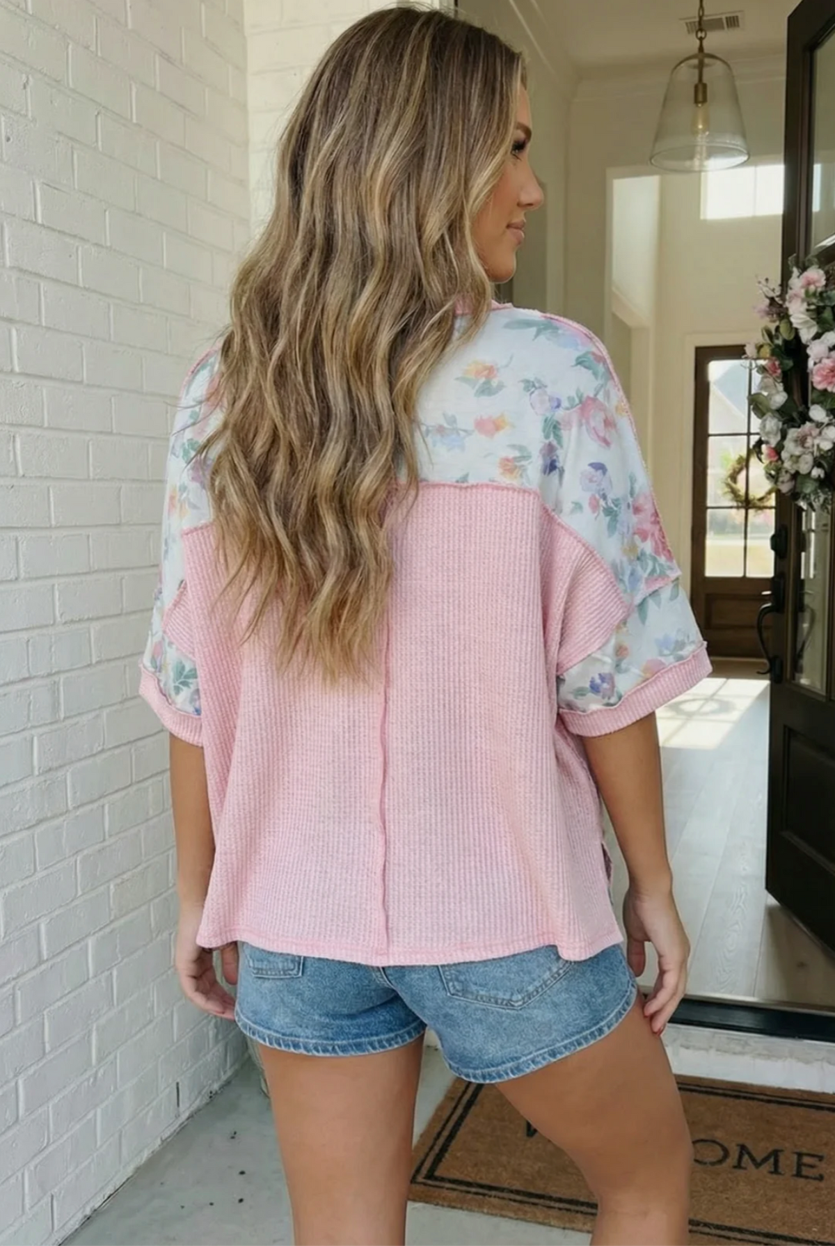 Rosey Teacup Ribbed Crewneck