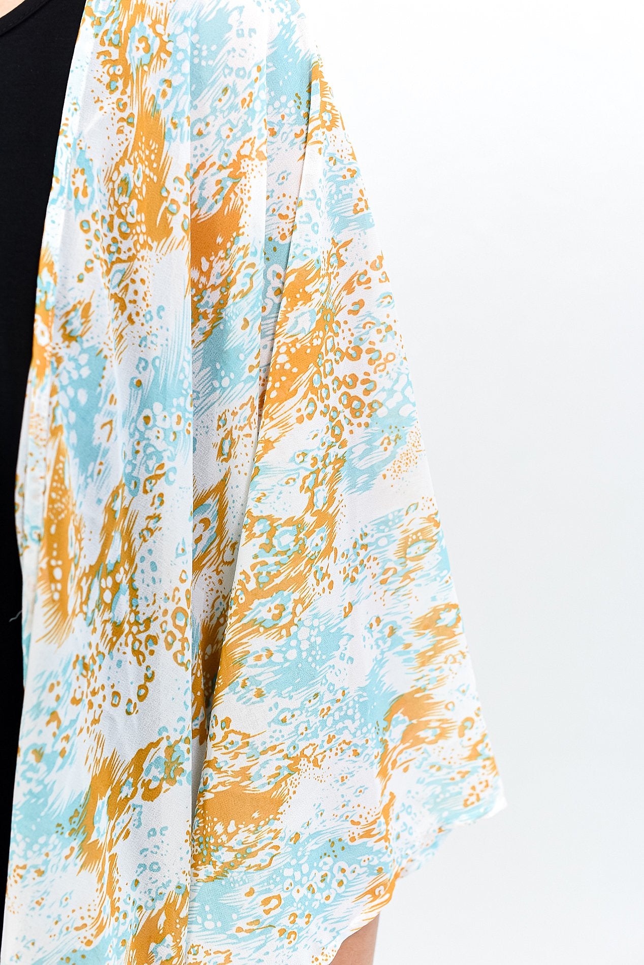 Triple Threat Diva Aqua/Ivory/Mustard Printed Kimono - O3168AQ