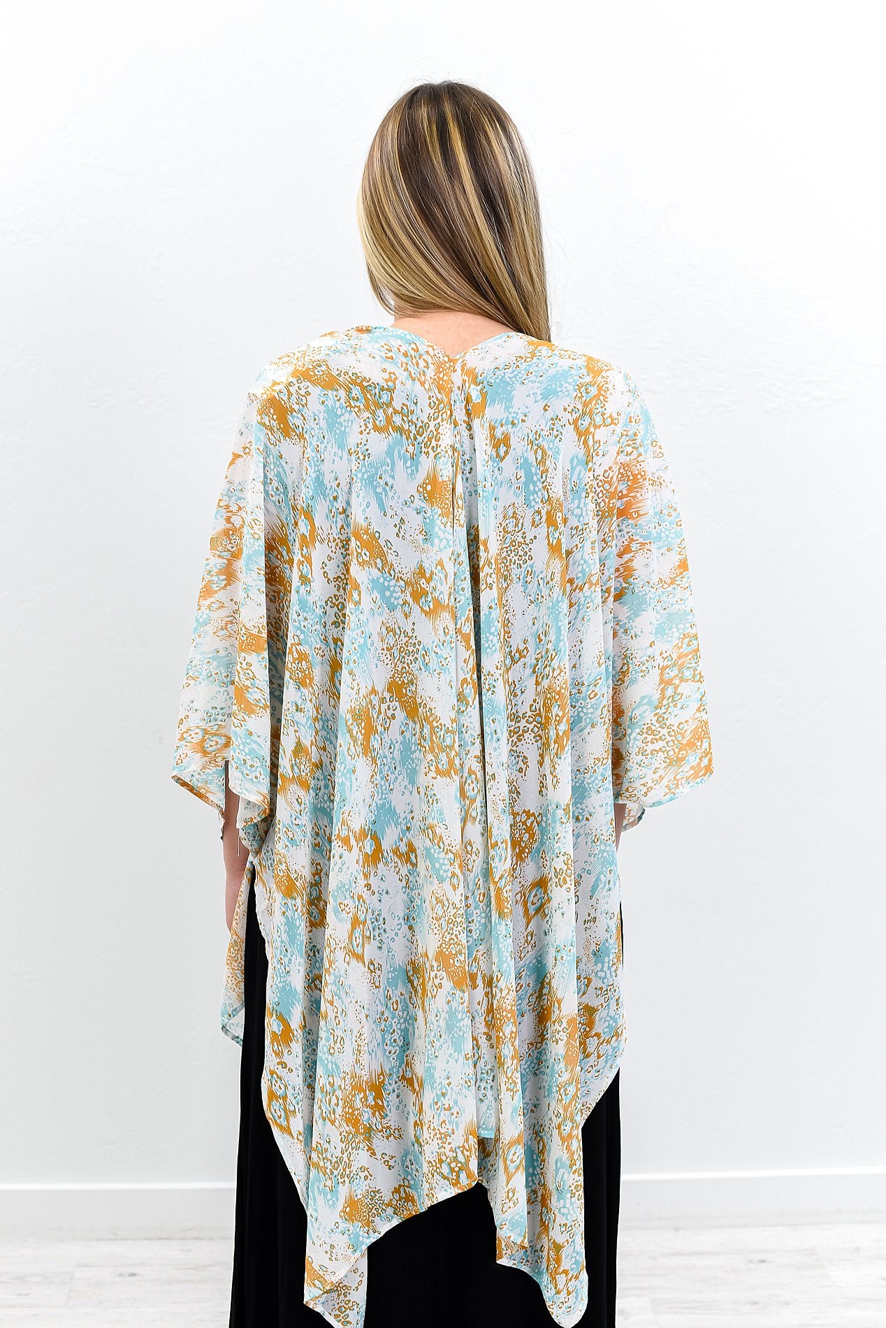 Triple Threat Diva Aqua/Ivory/Mustard Printed Kimono - O3168AQ