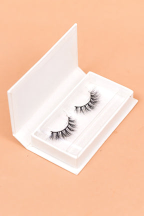 Cannes Silk Lashes - LUX084