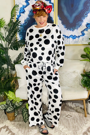 Spot Me Lounging Top And Pants Set (2 Colors)