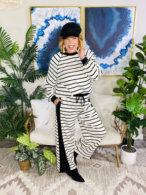 In Line For Comfort Top And Pant Set