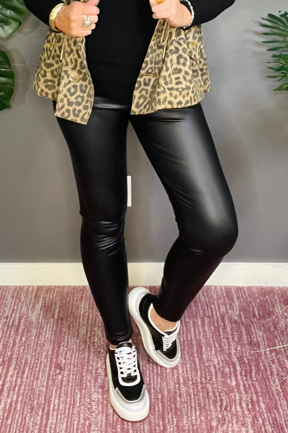 Sleek Street Style Faux Leather Leggings ~ L001BK