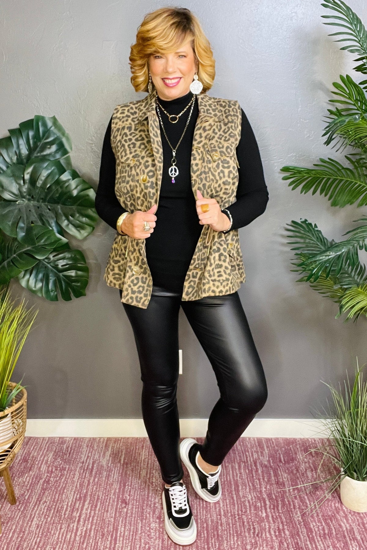 Sleek Street Style Faux Leather Leggings ~ L001BK