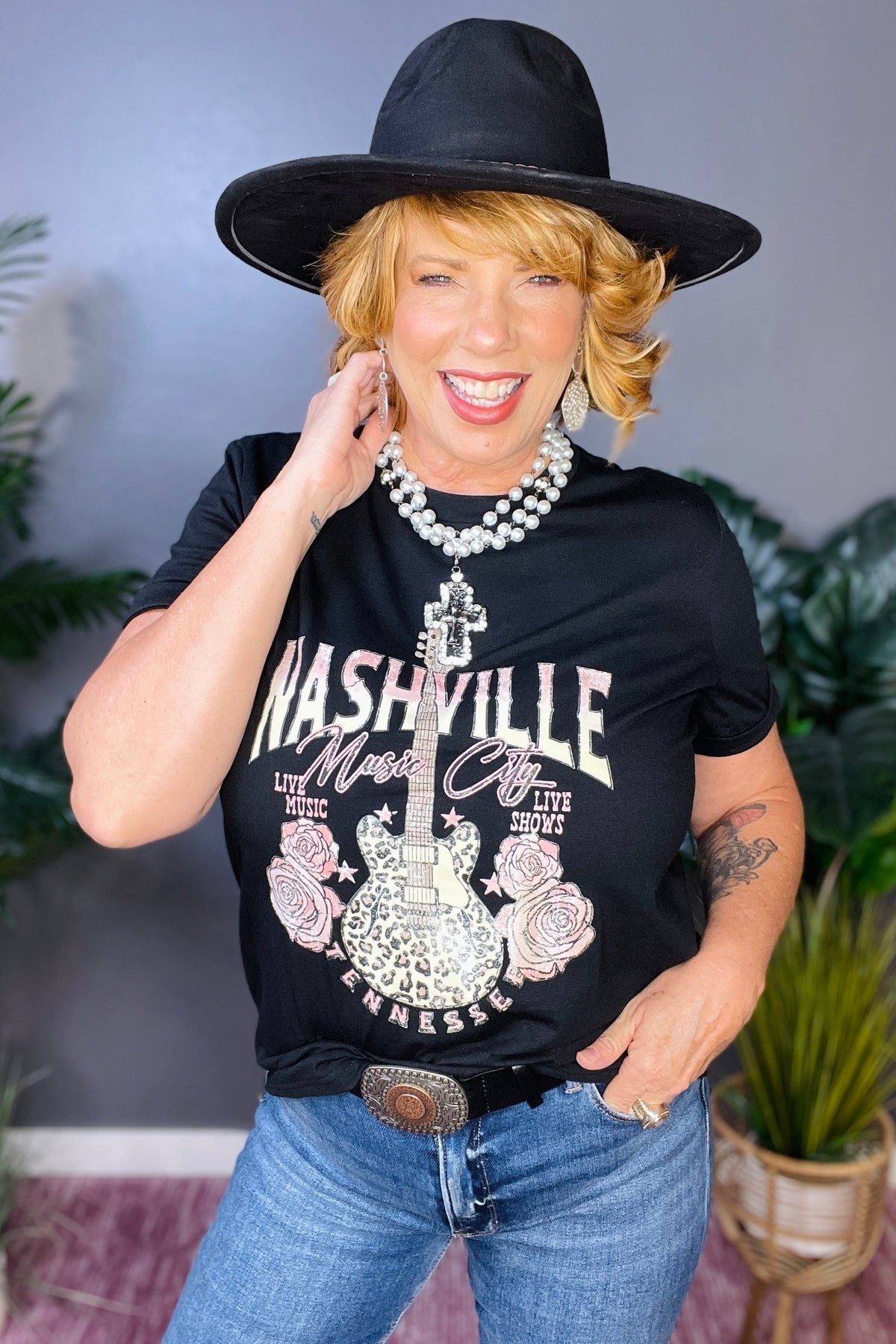 NASHVILLE MUSIC CITY Graphic Tee Shirt