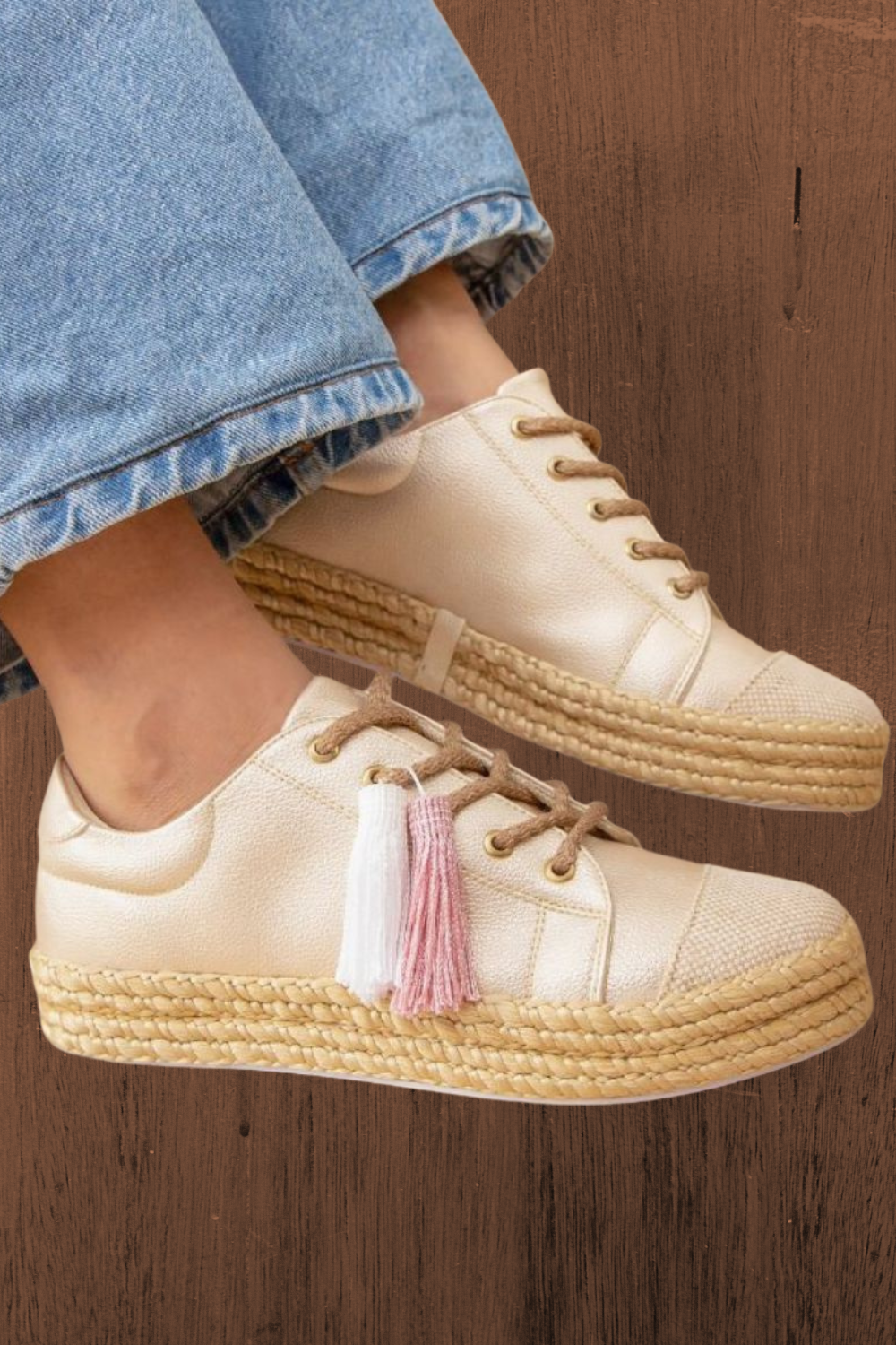 Stride In Style Sneakers (2 Colors)