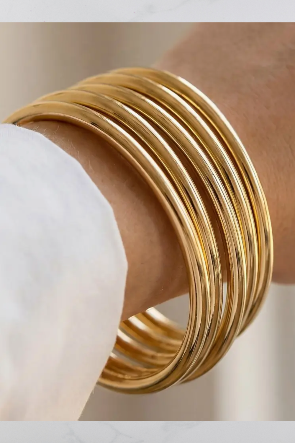 Gold Metallic Bangle Bracelet Set - B071GO