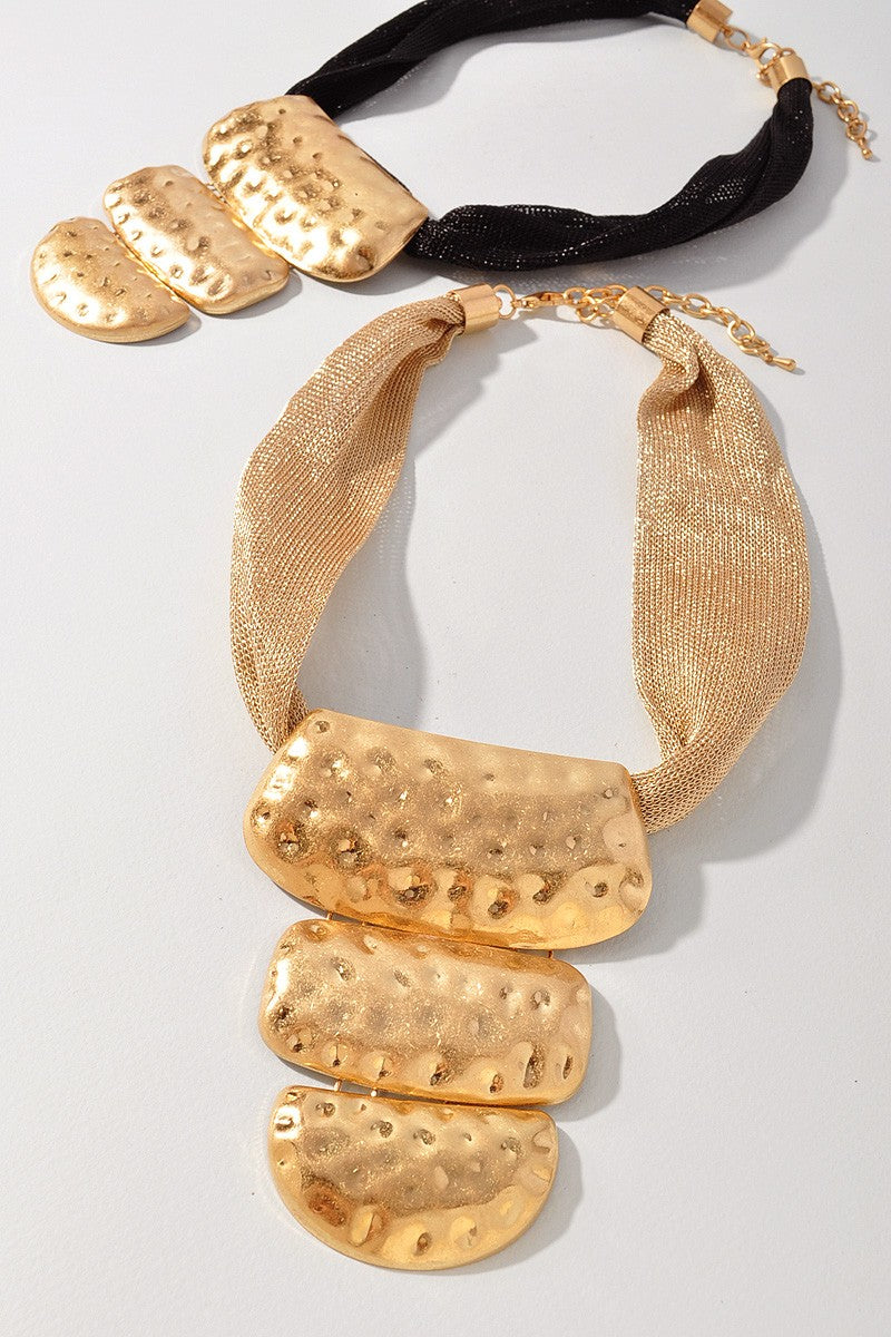 Black Hammered Metal Statement Pendant Necklace - N084BK