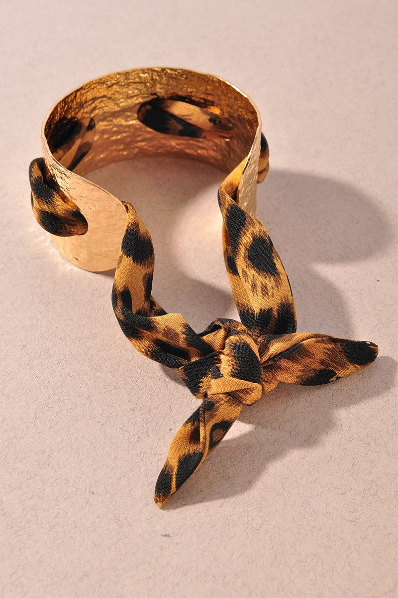Scarf Ribbon Metal Cuff Bracelet - B044LE