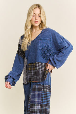 Set The Vibe Navy Plaid Top - S149NV