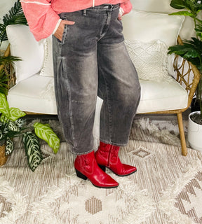 Living On The Edge Jeans - J098BD