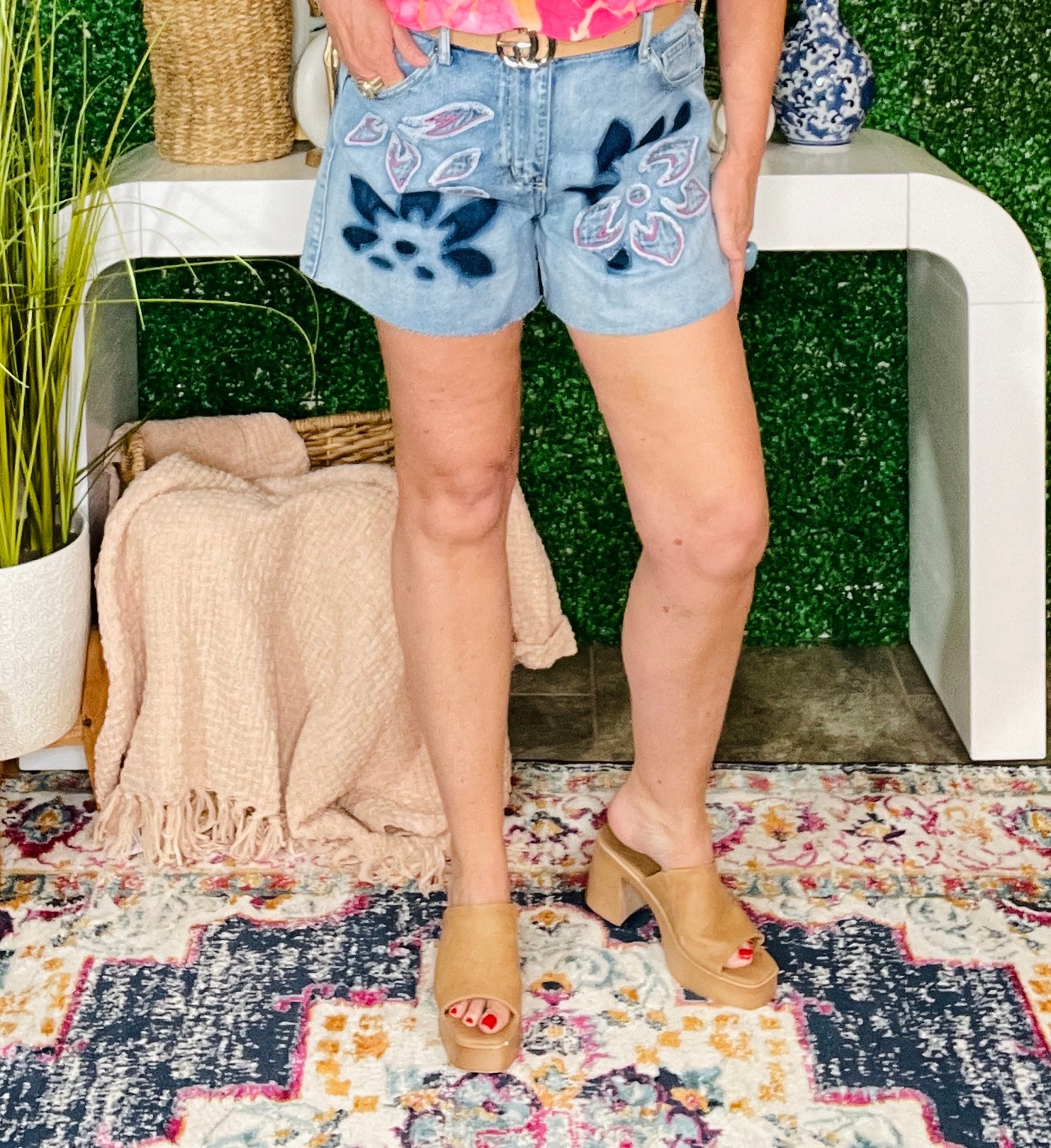 Indigo Bloom Denim Shorts - SHR009DN