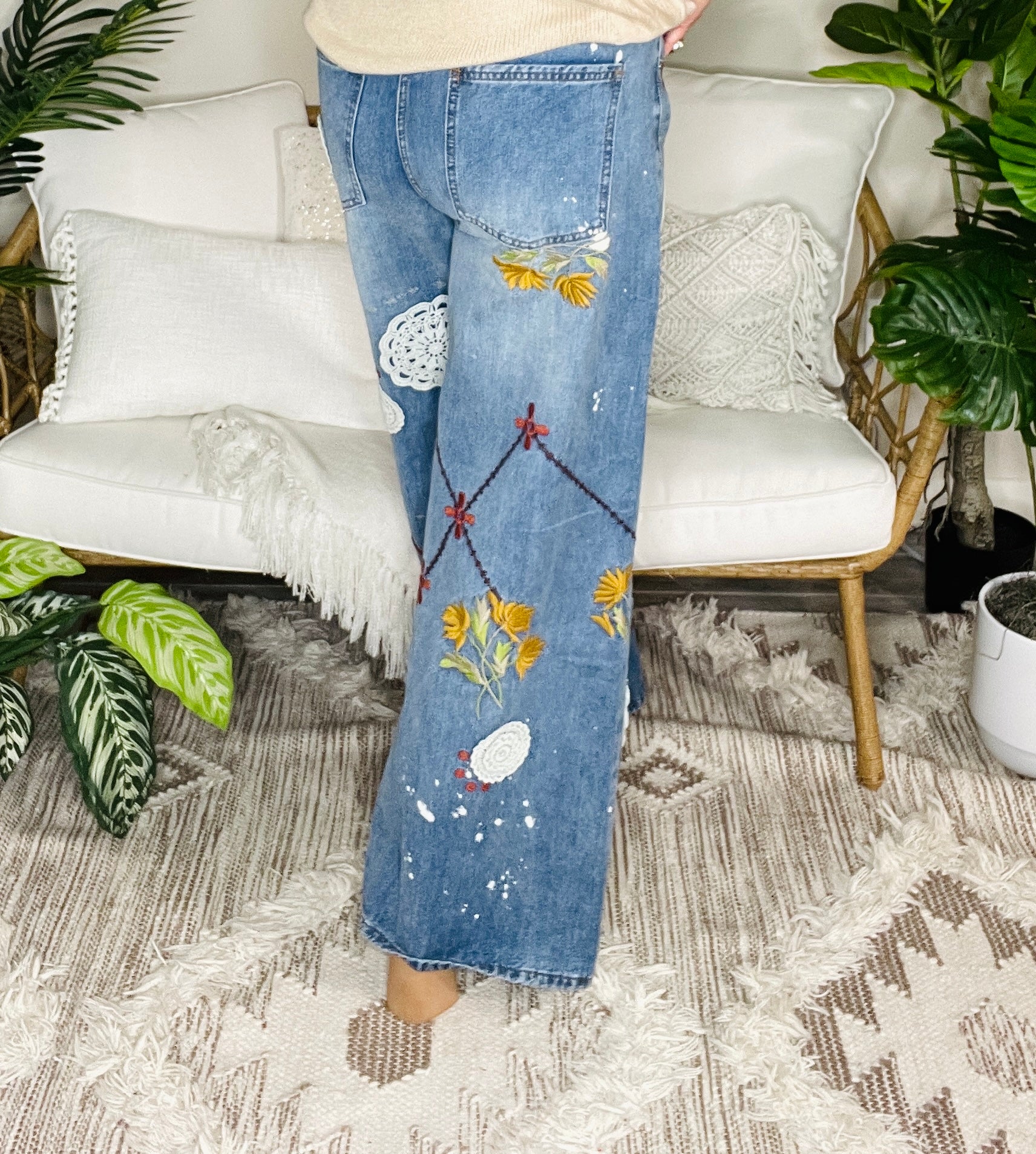 Vintage Soul Embroidered Wide Leg Jeans - J065DN