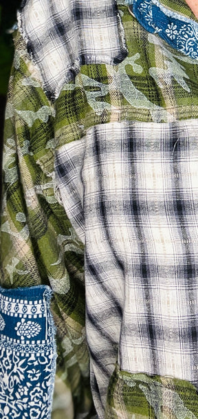 Bold In Paisley  Top - S255OL