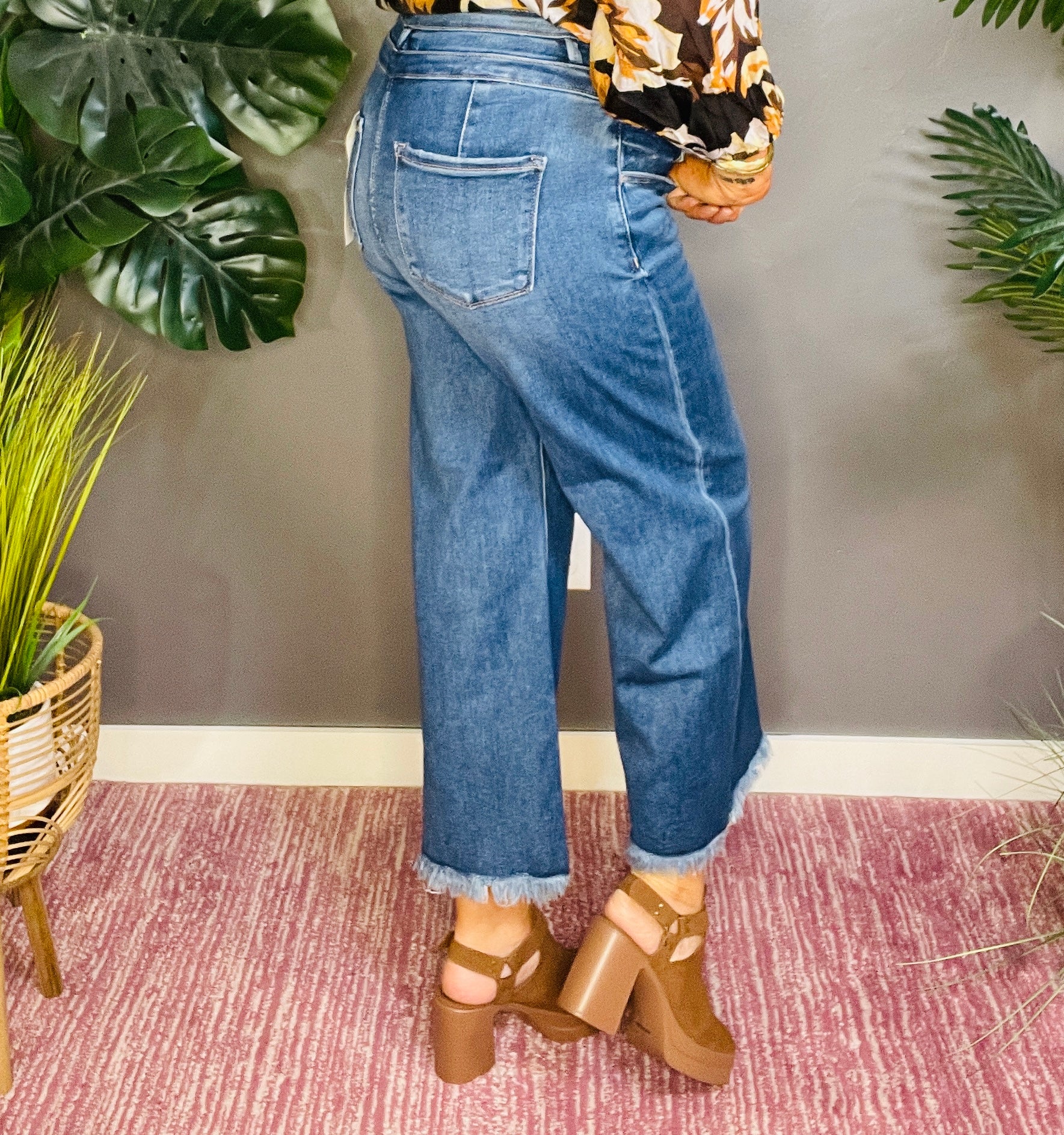 Chandler High Rise Crop Wide Leg Jeans with Wide Band Detail