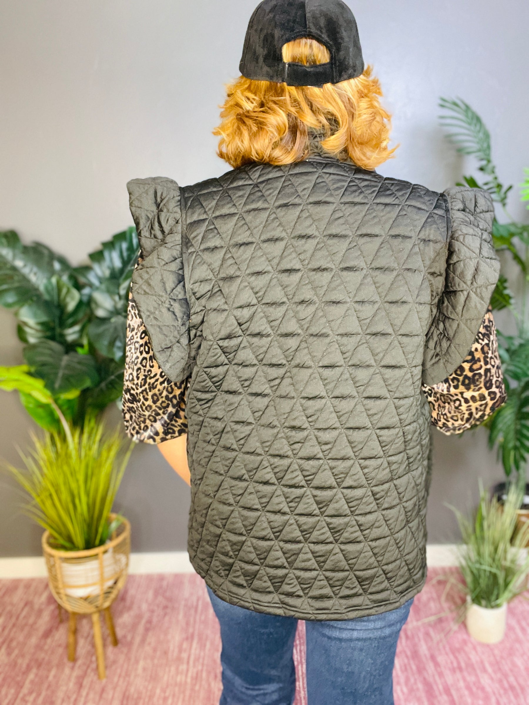 Vest Babe Black Ruffle Sleeve Vest