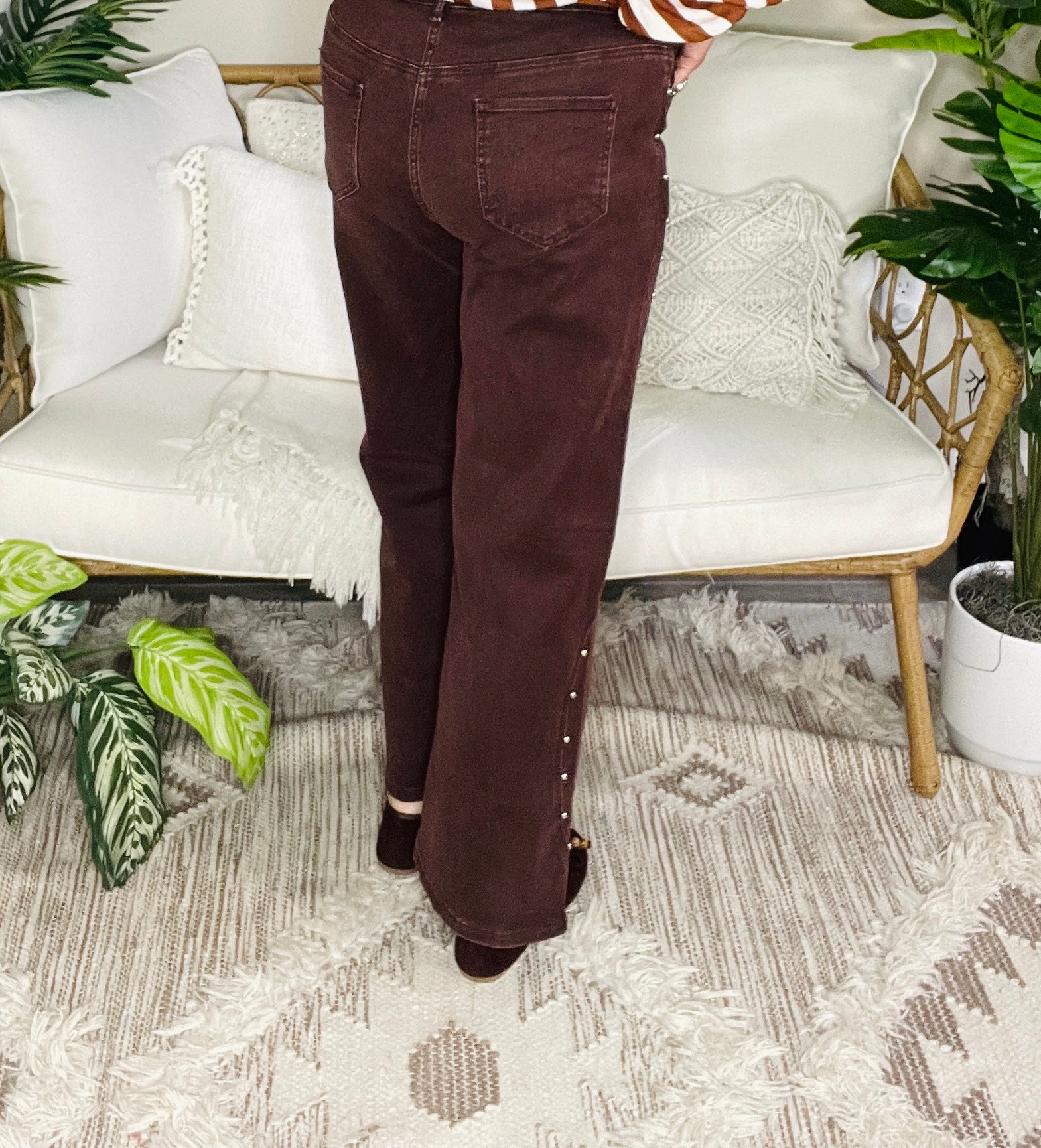 Studded Sidekick Jeans ( 2 Colors)