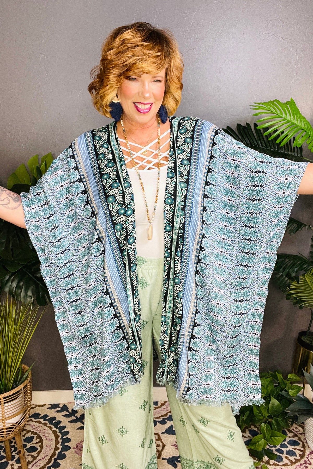 Paradise By The Sea Kimono - OT175GN