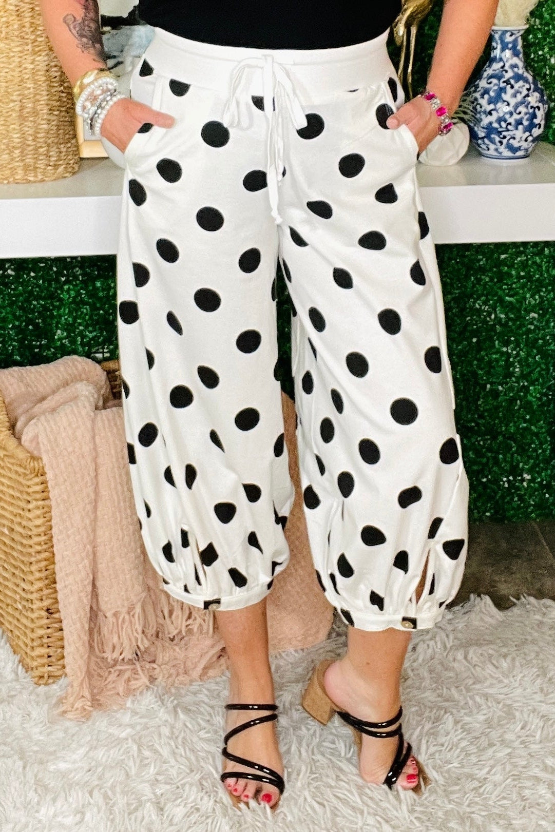 A Pop Of Dot Black And White Joggers - P051BW