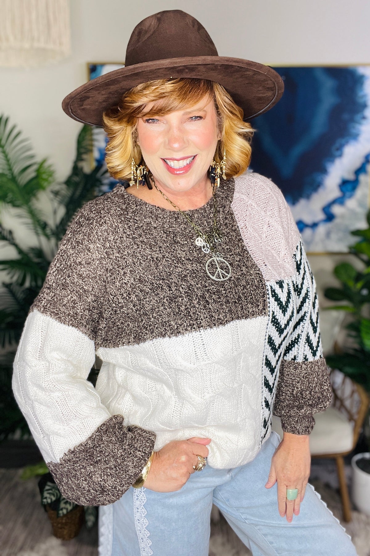 Mountain Escape Sweater (2 Colors)