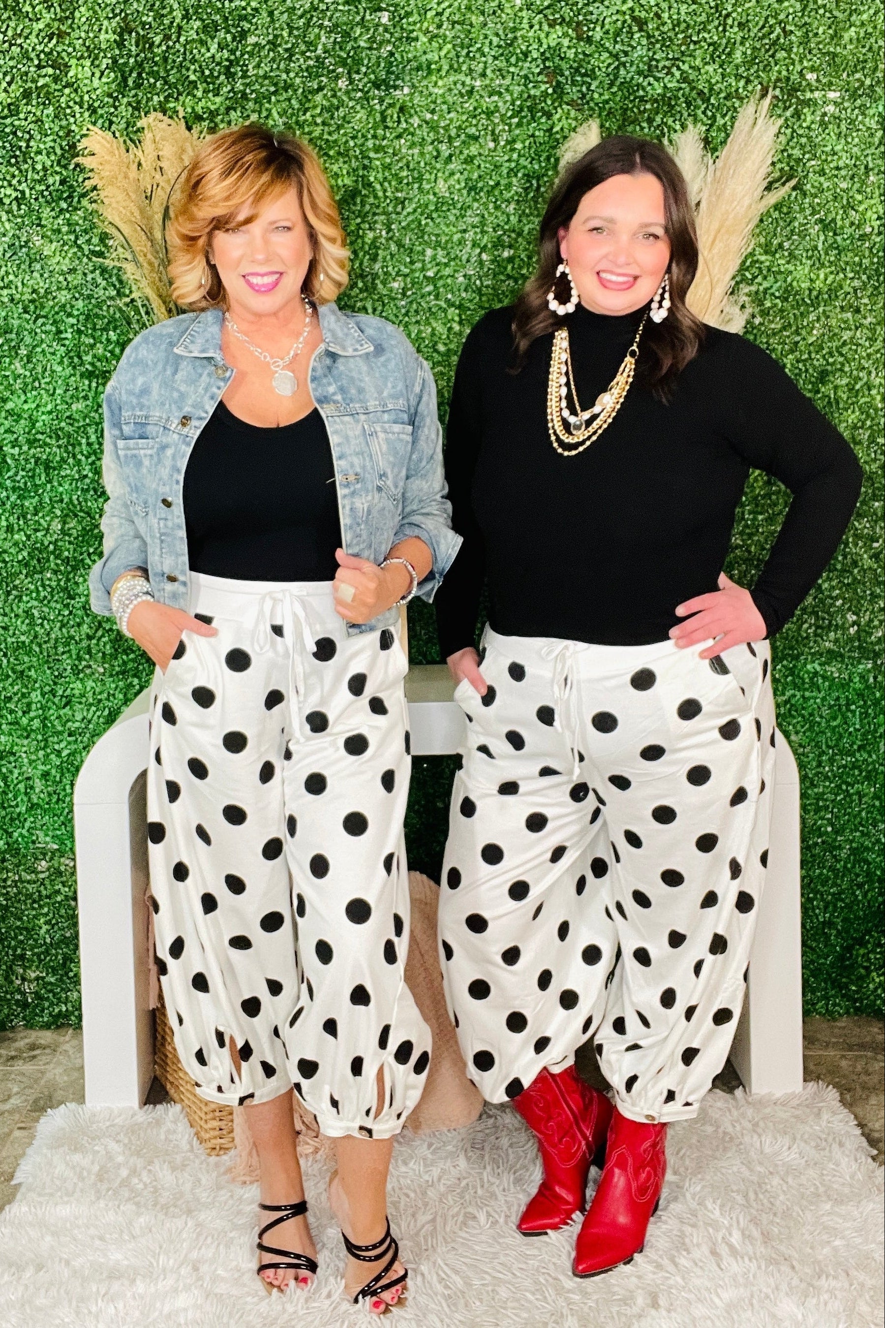 A Pop Of Dot Black And White Joggers - P051BW