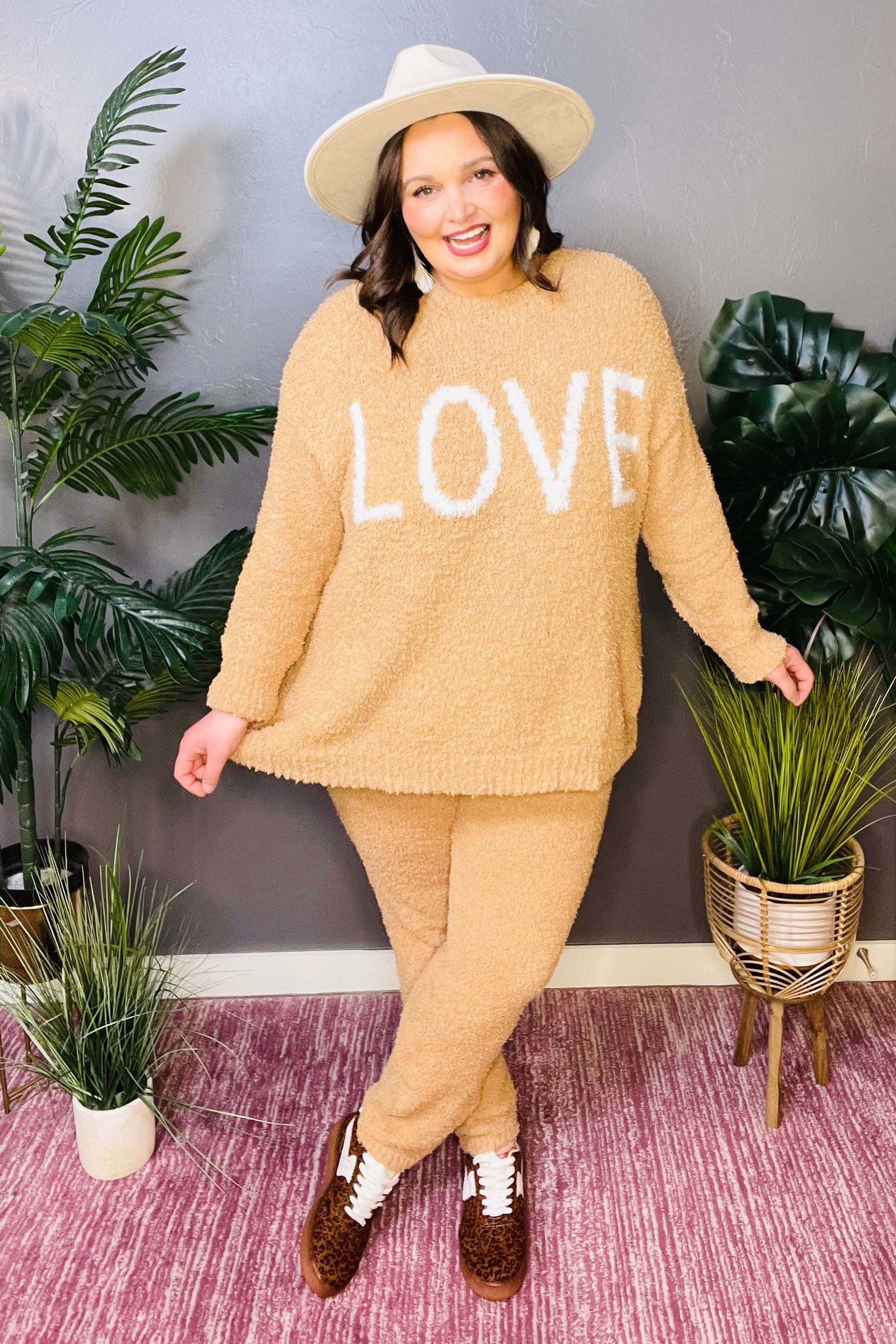 Feel The Love Pants - P016CO