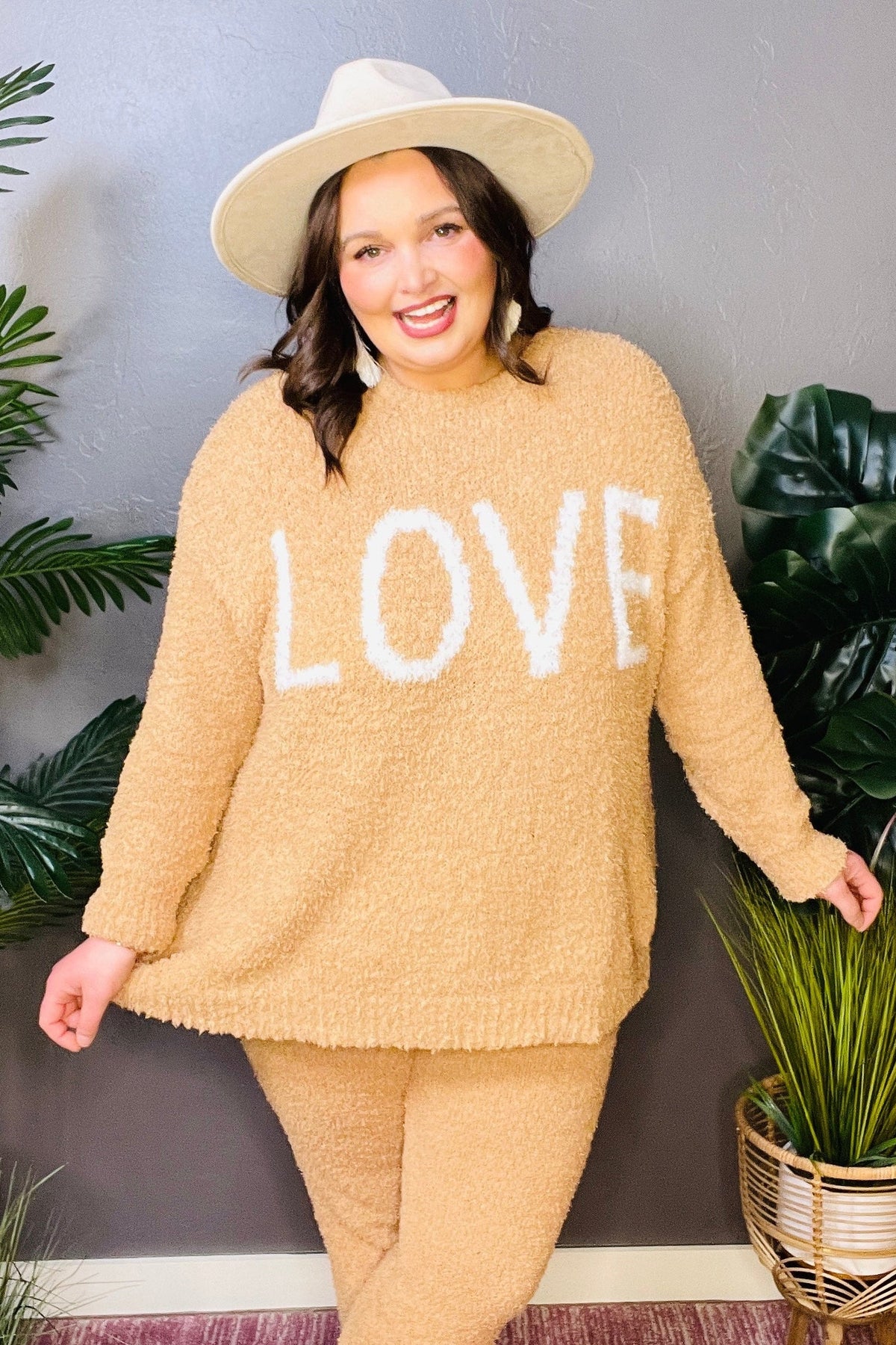 Feel The Love Sweater - S121CO