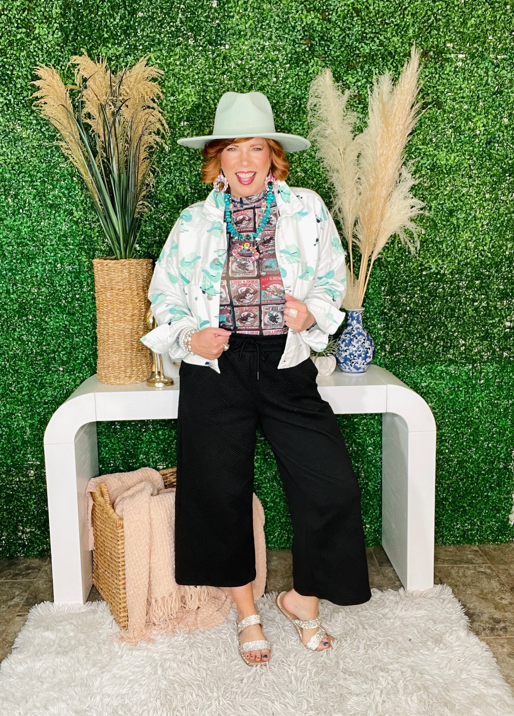 Cowgirl Boots And Dreams Jacket - OT145TQ