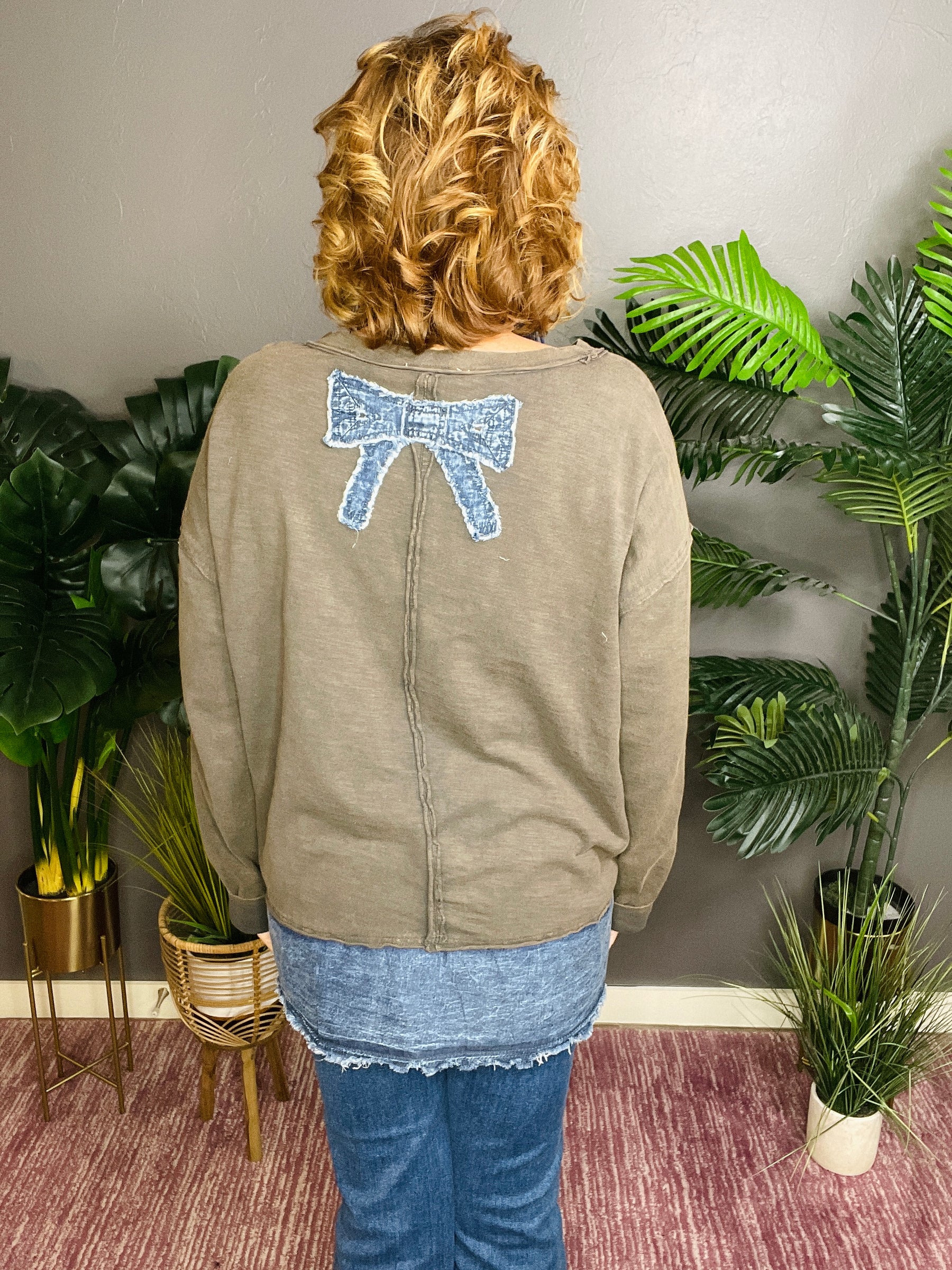 Bow On Point Top - S161BR