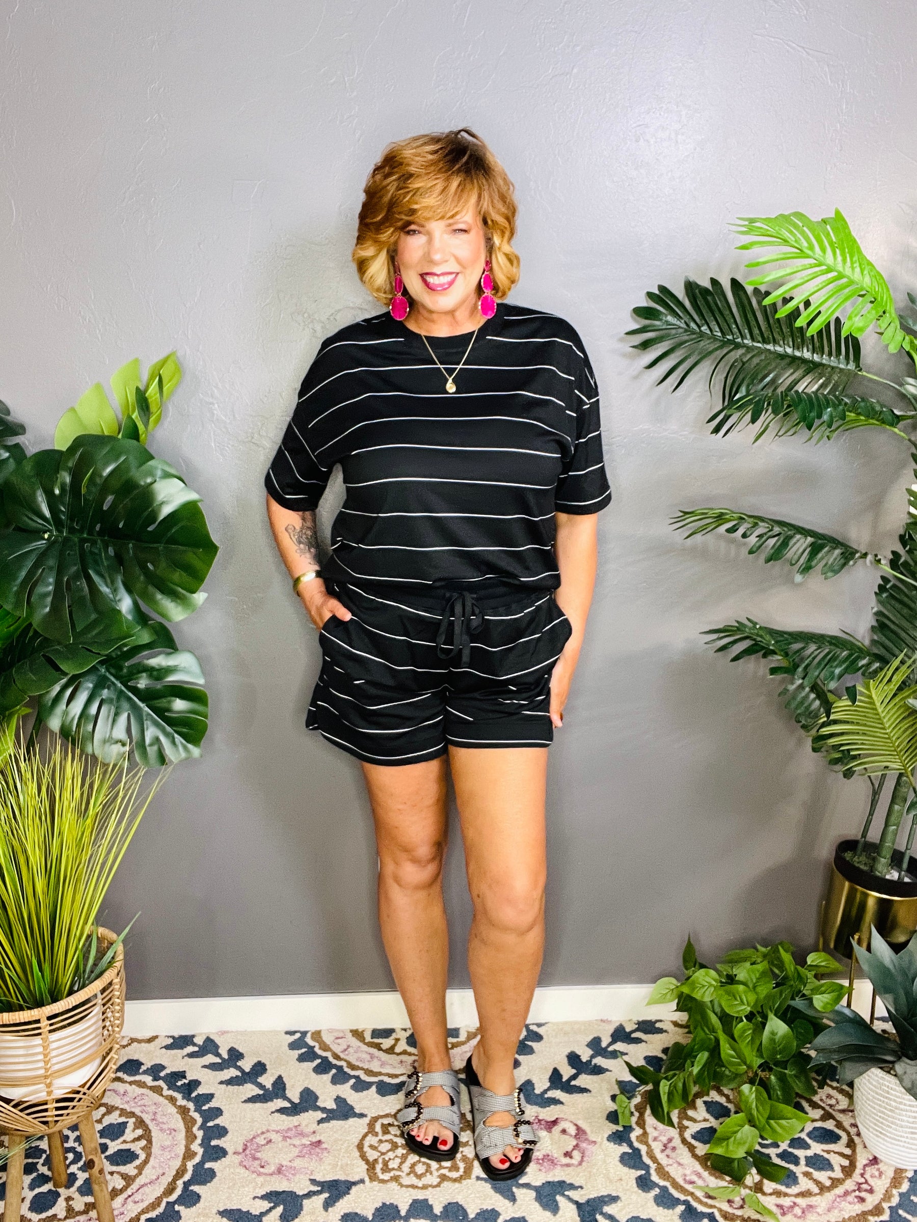 Set To Impress Top And Short Set (2 Colors)