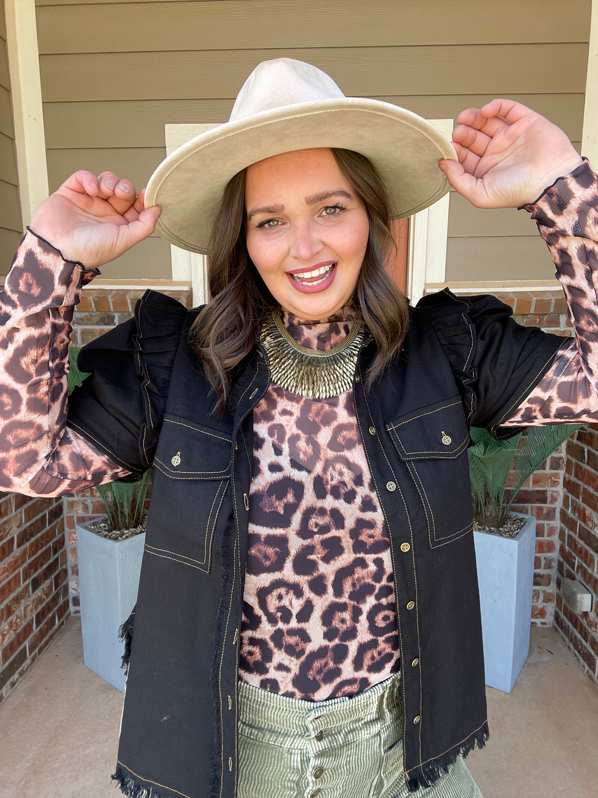 Down Home Darling Black Top - S890BK