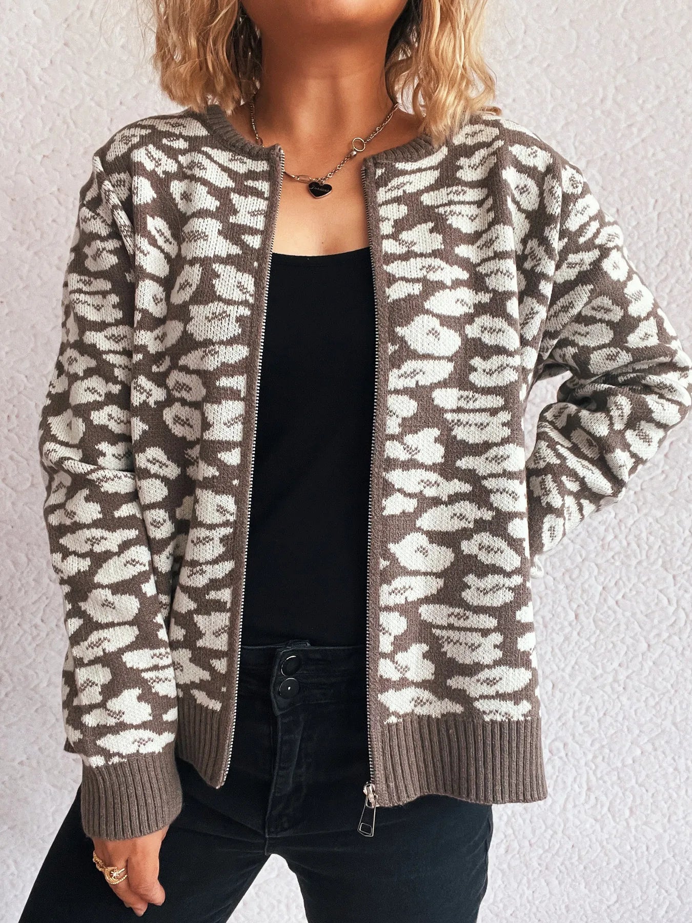 9b8c748f30dc45c7a0f3a7d14ad8ebf5-Max-Origin