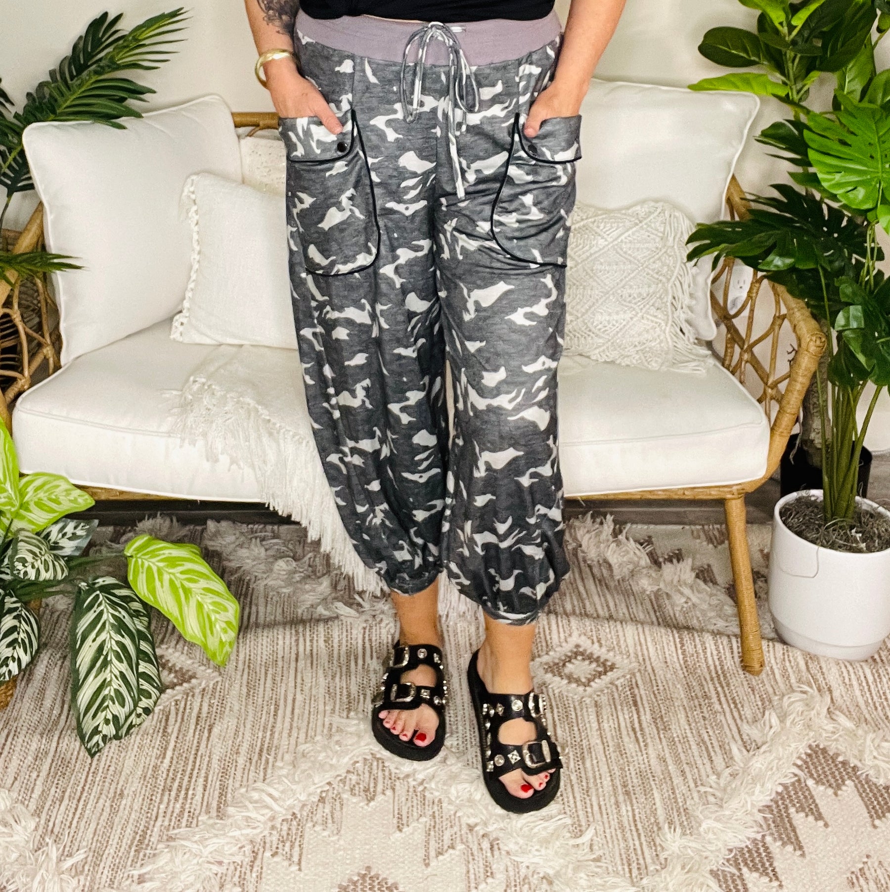 Hidden In Plain Sight Barrel Pants (2 Colors)