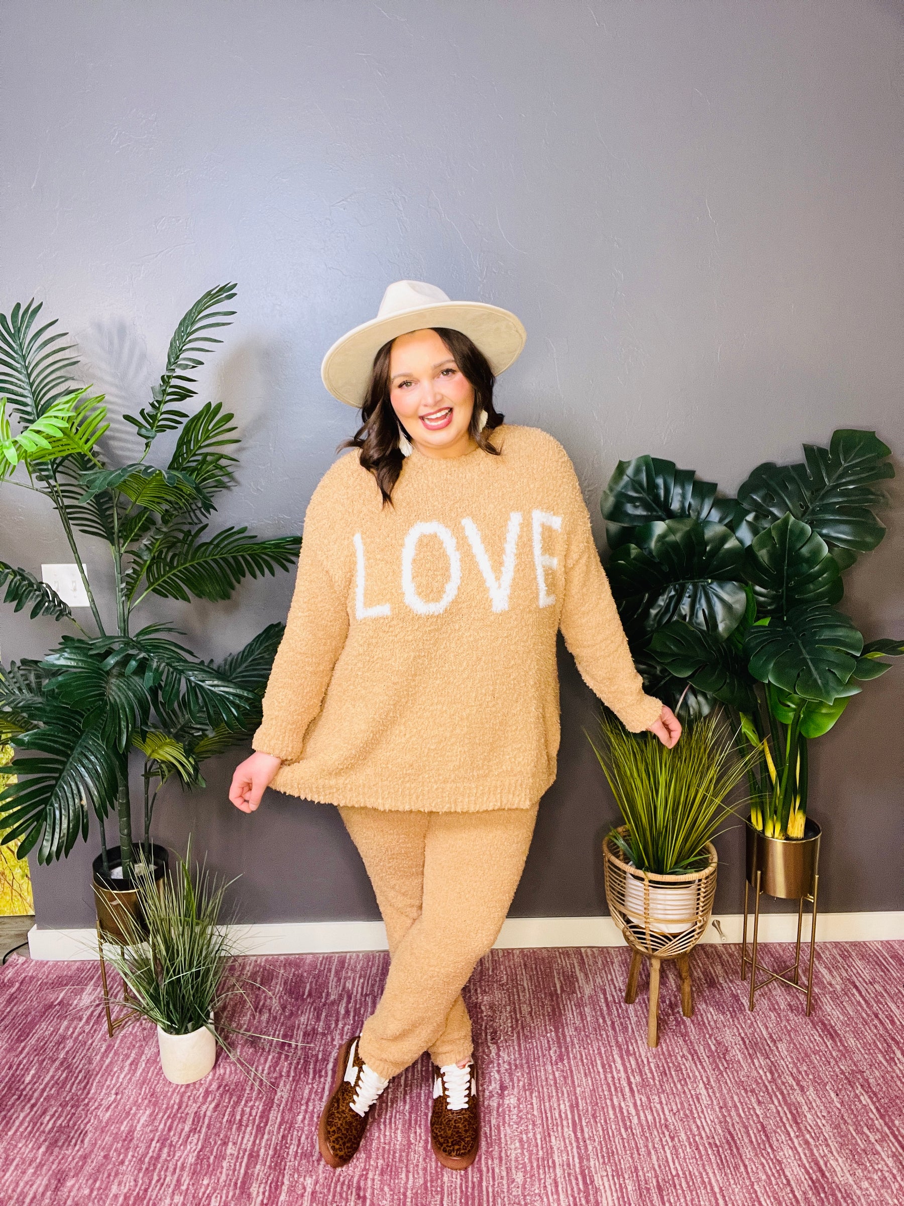 Feel The Love Sweater - S121CO