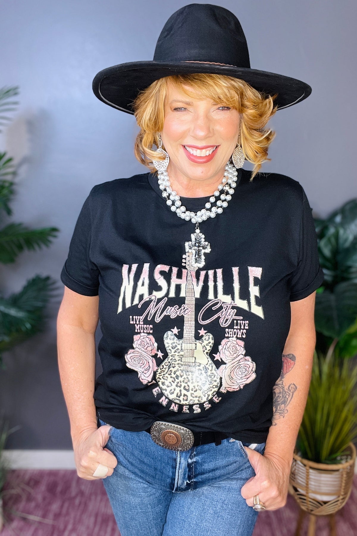 NASHVILLE MUSIC CITY Graphic Tee Shirt