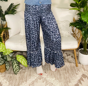 Posh Mode Leopard Print  Wide Leg Pants