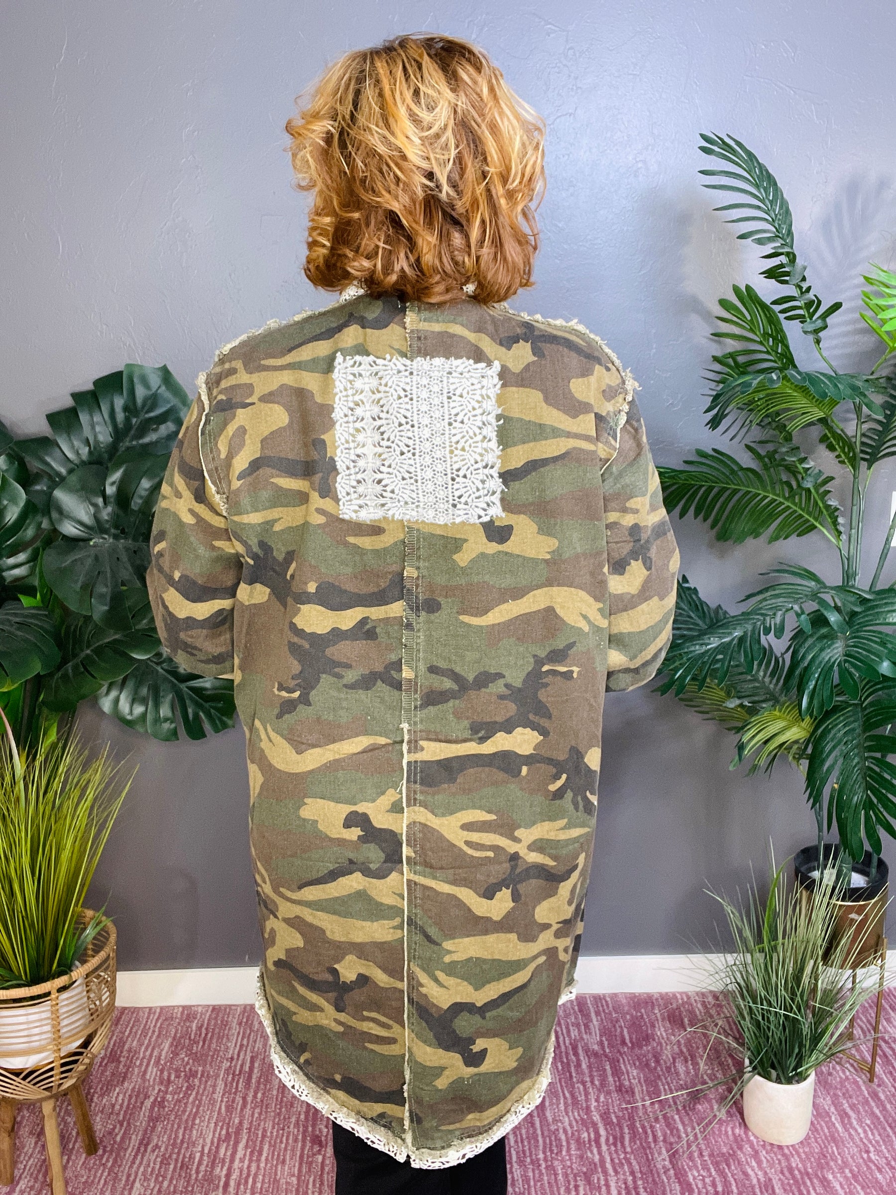 Camo Queen Embroidered Lace Shacket - OT006CA