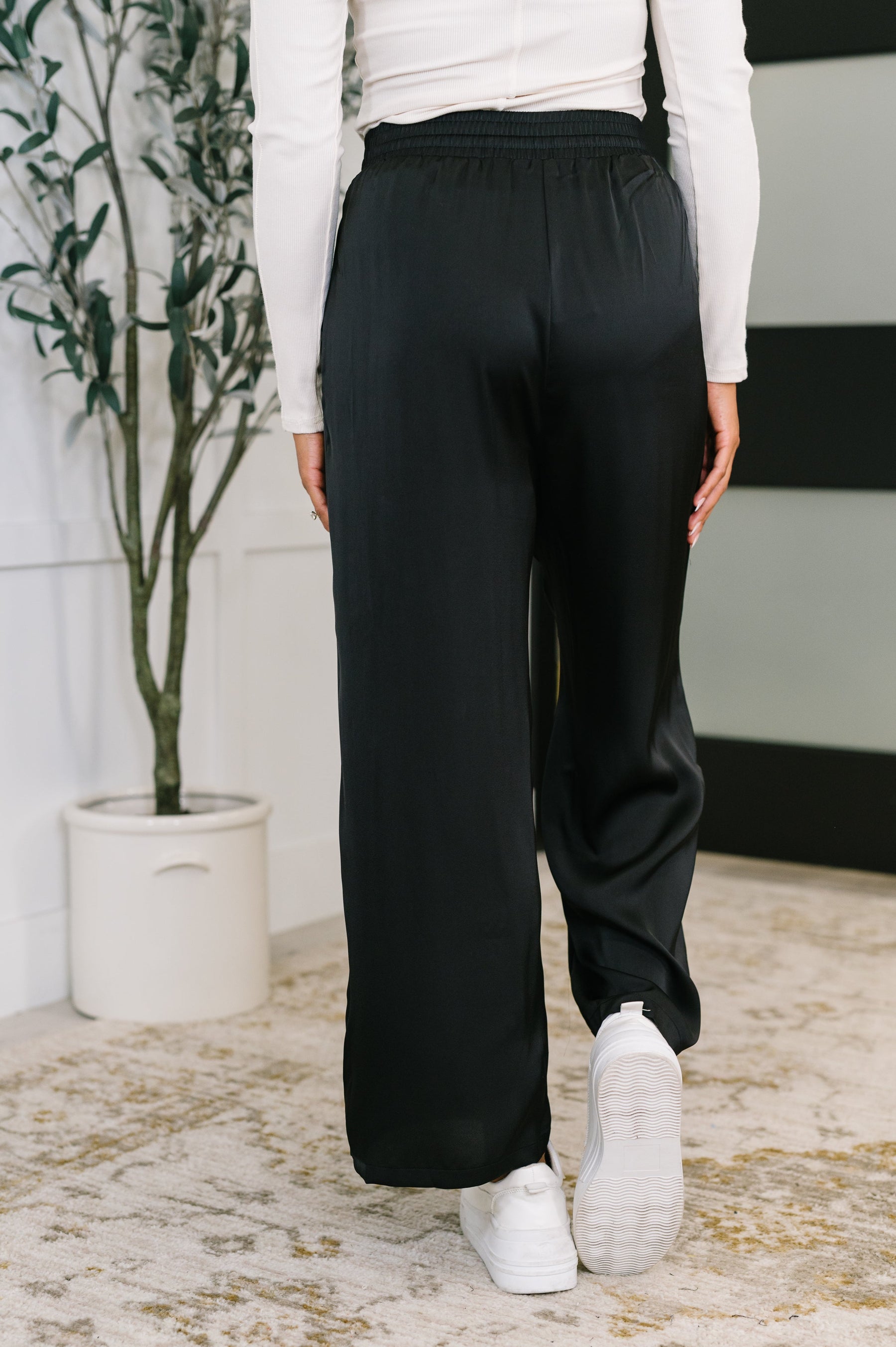 City Ease Wide Leg Bottoms in Black