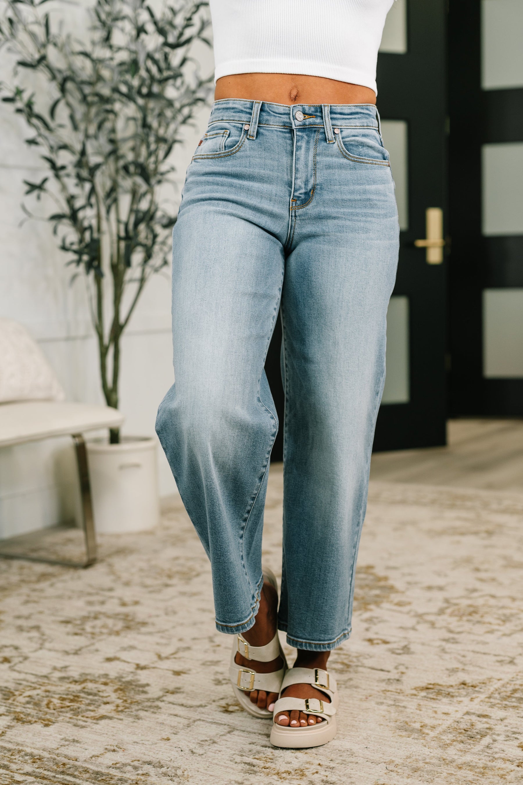 Claudia Mid Rise Wide Leg Ankle Jean