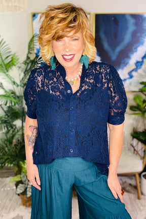 Lace Expectations Top - T070NV