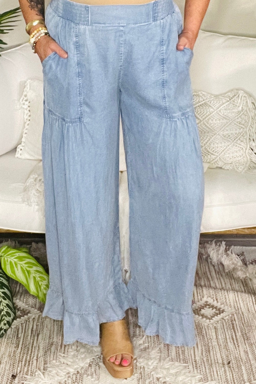 Walk On By Chambray Pants - P142DN